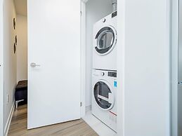 Newly Built 22nd Floor Condo w Stunning Views