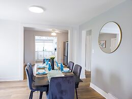 Pet Friendly Home Near Lock 32 & Beach Park