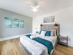 Pet Friendly Home Near Lock 32 & Beach Park