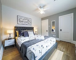 Pet Friendly Home Near Lock 32 & Beach Park