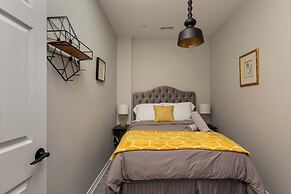 Elegant Suite w Patio, BBQ Grill!