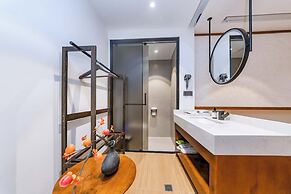 Shangri La cuckoo homestay