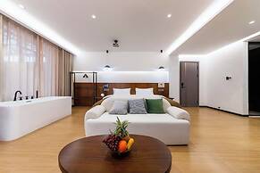 Shangri La cuckoo homestay