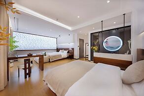 Shangri La cuckoo homestay