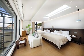 Shangri La cuckoo homestay