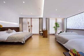 Shangri La cuckoo homestay