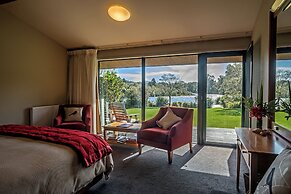 Wilderness Lodge Lake Moeraki