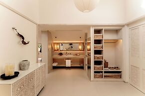Wan'an Waves Wild Luxury Designer Hotel
