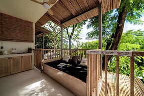 Wan'an Waves Wild Luxury Designer Hotel