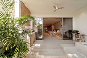 Wan'an Waves Wild Luxury Designer Hotel
