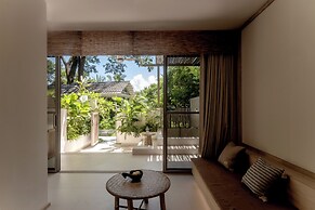 Wan'an Waves Wild Luxury Designer Hotel