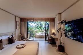 Wan'an Waves Wild Luxury Designer Hotel