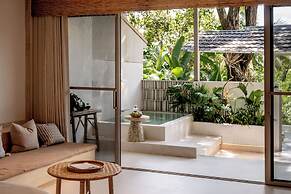 Wan'an Waves Wild Luxury Designer Hotel