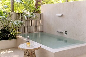 Wan'an Waves Wild Luxury Designer Hotel