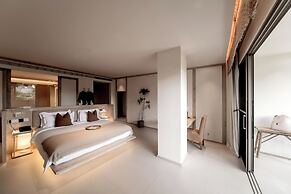 Wan'an Waves Wild Luxury Designer Hotel