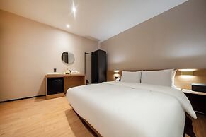 HOTEL 23C