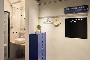Tiaohai Living Youth Hotel