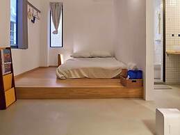 Tiaohai Living Youth Hotel