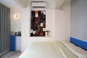 Tiaohai Living Youth Hotel