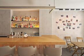 Tiaohai Living Youth Hotel