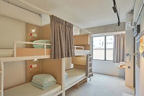 Tiaohai Living Youth Hotel