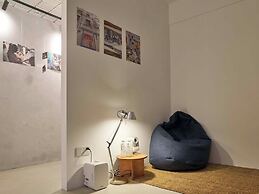 Tiaohai Living Youth Hotel