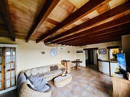 Charming Villa With Private Garden