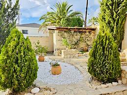 Charming Villa With Private Garden