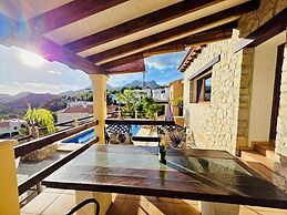 Charming Villa With Private Garden