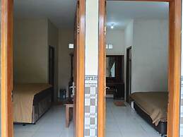 Dua Puteri Homestay Bromo