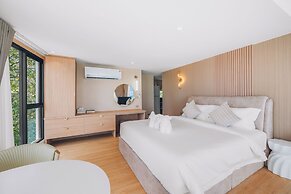 Leva Boutique Hotel