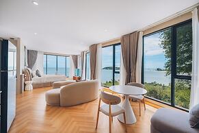 Leva Boutique Hotel