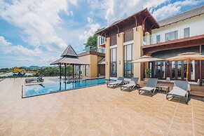 Leva Boutique Hotel