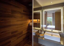 The Passport Hotel