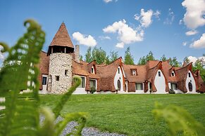 CASTELUL DE LUT