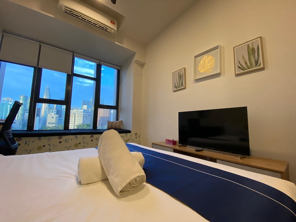 Ceylonz Suites by Stayla