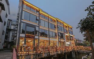 Cozy Boutique Hotel