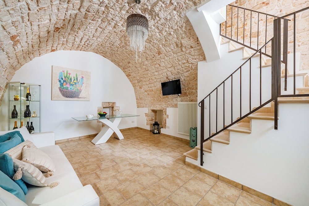 Helios Room