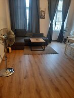 Spacious 2BR 1LR Apartment Central Area