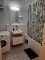 Spacious 2BR 1LR Apartment Central Area