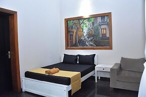 Elite Black Villa