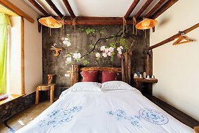 Butterfly Flowers Inn