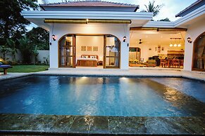Bukti Garden Villa