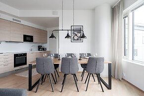 12th Floor Sauna Retreat with Views