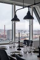 12th Floor Sauna Retreat with Views