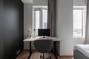 12th Floor Sauna Retreat with Views
