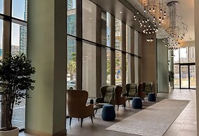 Luxury 2BR in Peninsula One by Bespoke