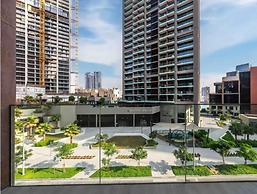 Luxury 2BR in Peninsula One by Bespoke