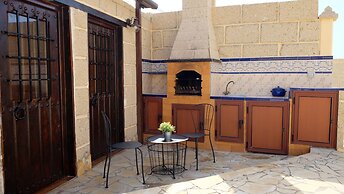 Estate in La Sabina With Private Pool