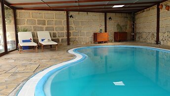 Estate in La Sabina With Private Pool